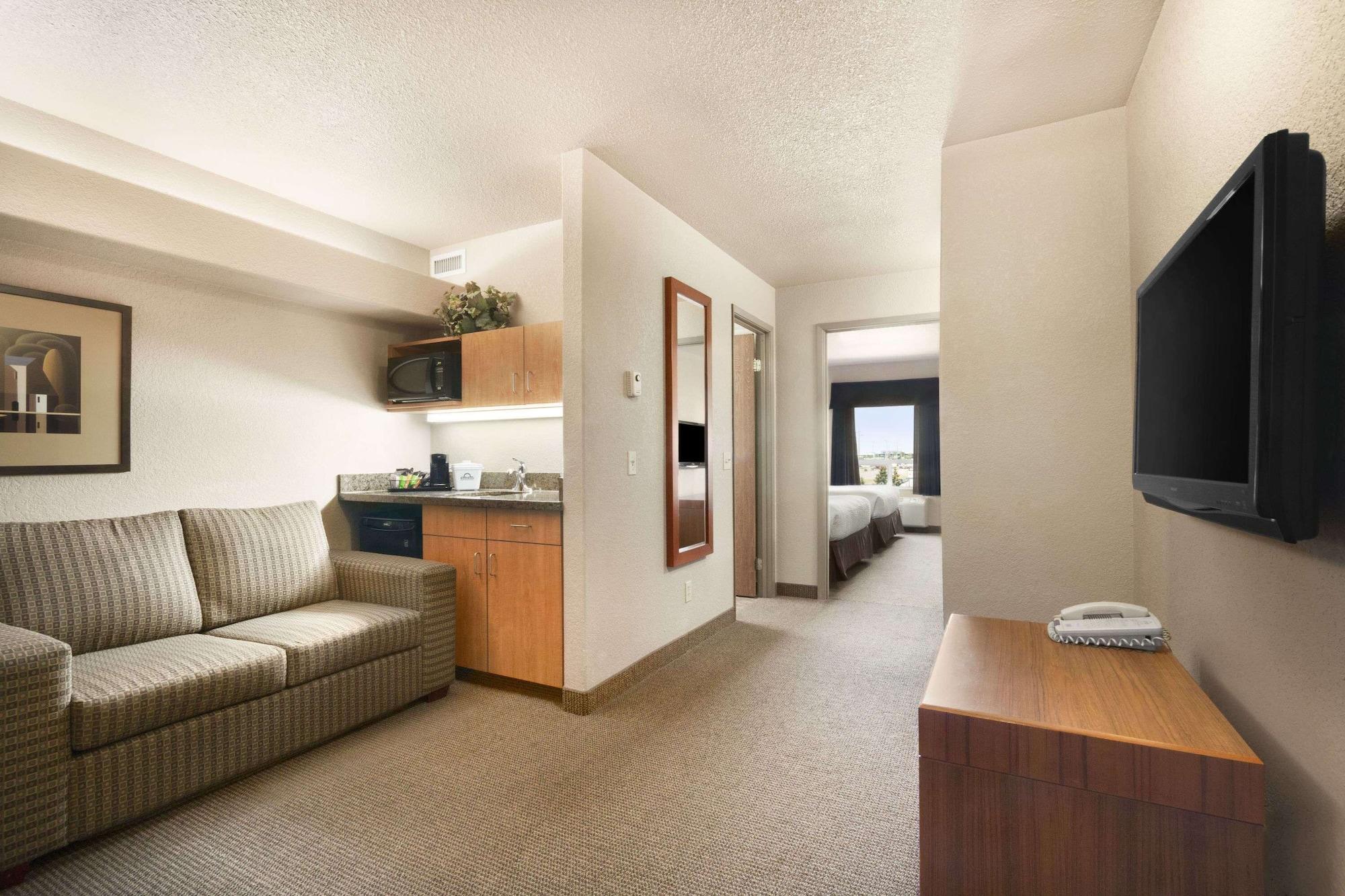 Days Inn By Wyndham Calgary Airport Kültér fotó