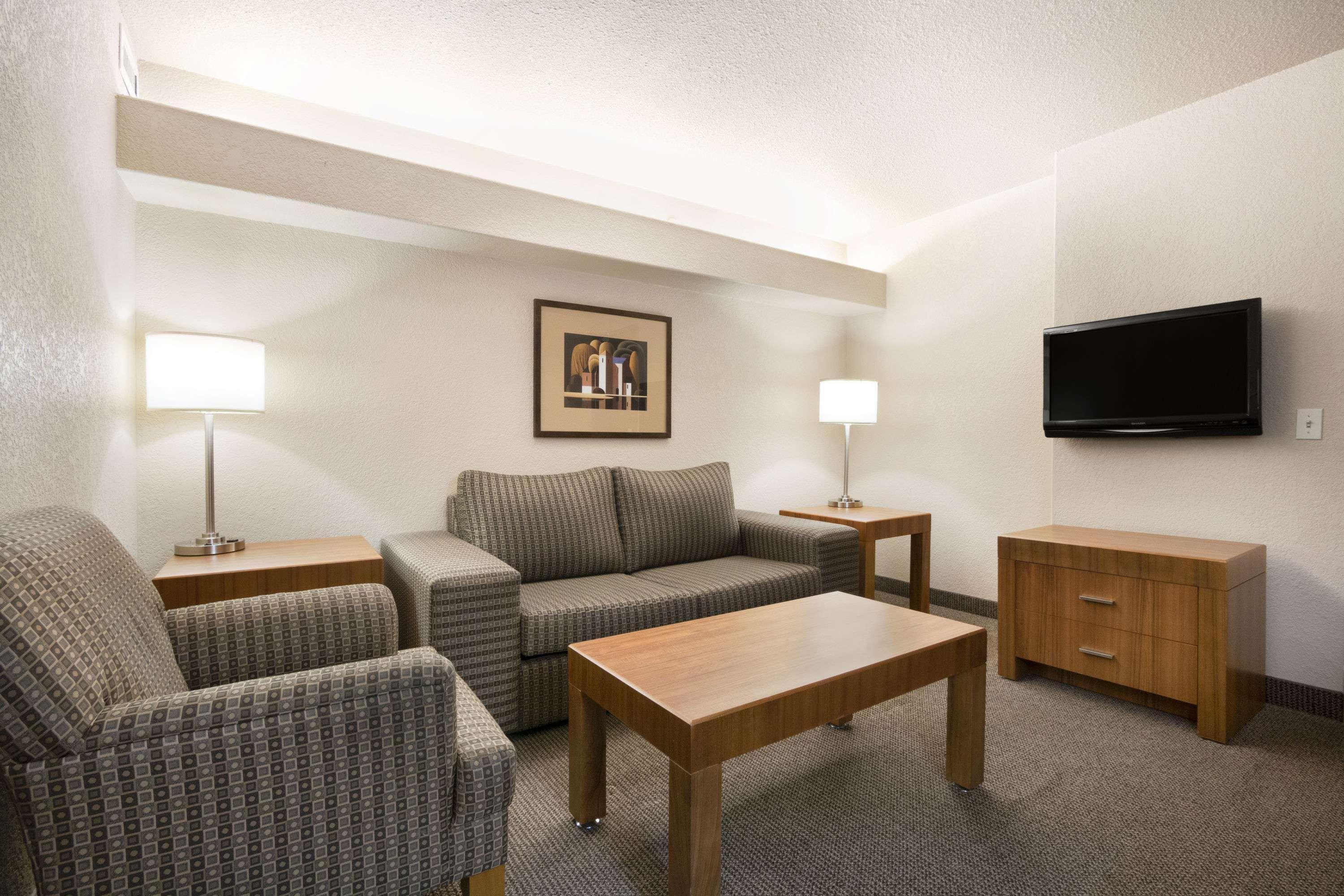 Days Inn By Wyndham Calgary Airport Kültér fotó