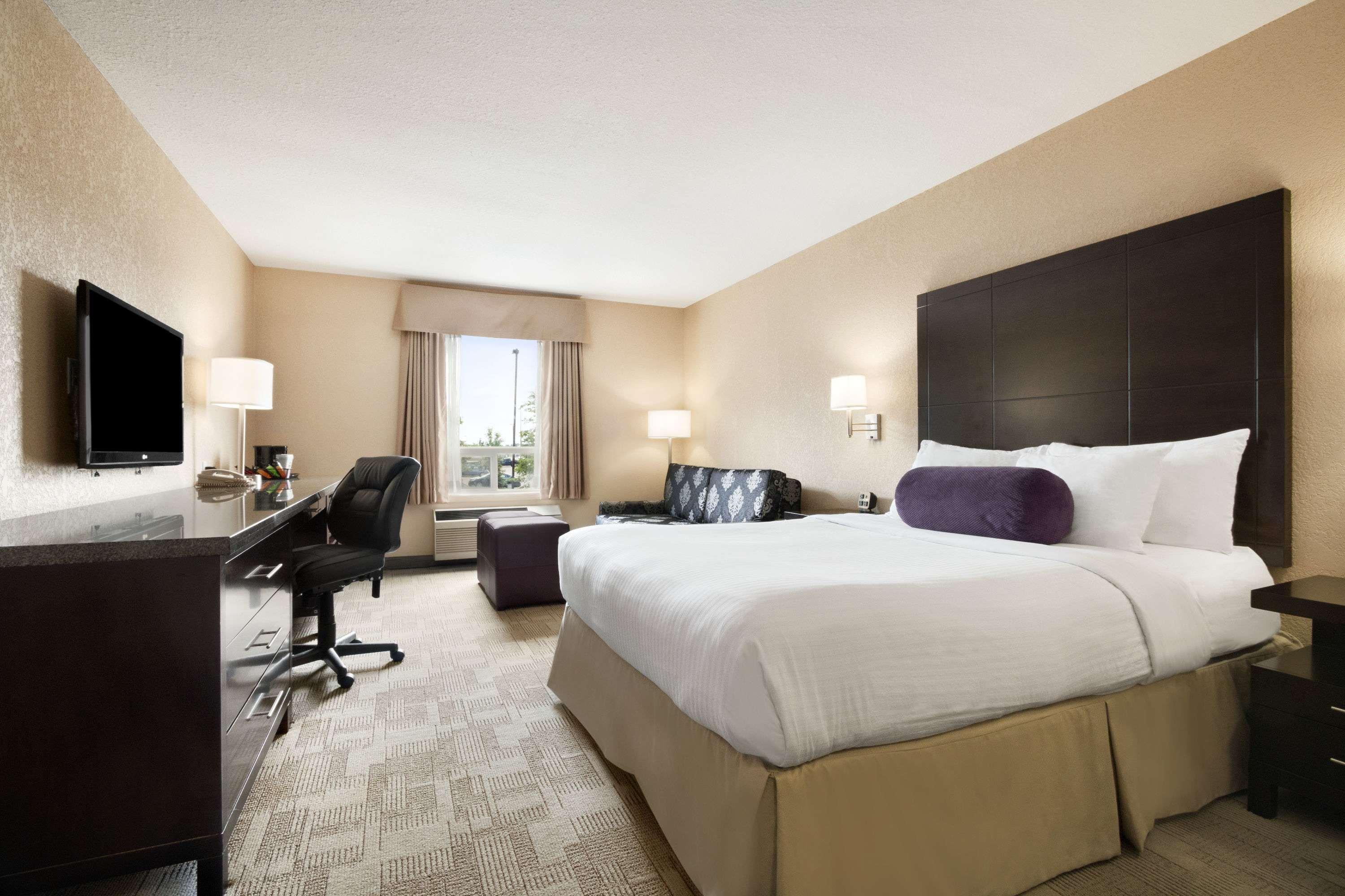 Days Inn By Wyndham Calgary Airport Kültér fotó