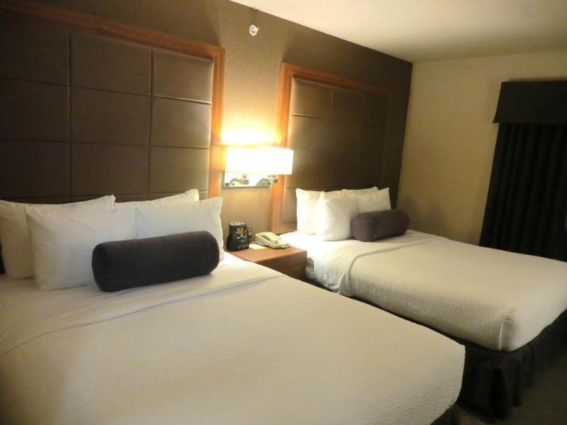 Days Inn By Wyndham Calgary Airport Kültér fotó